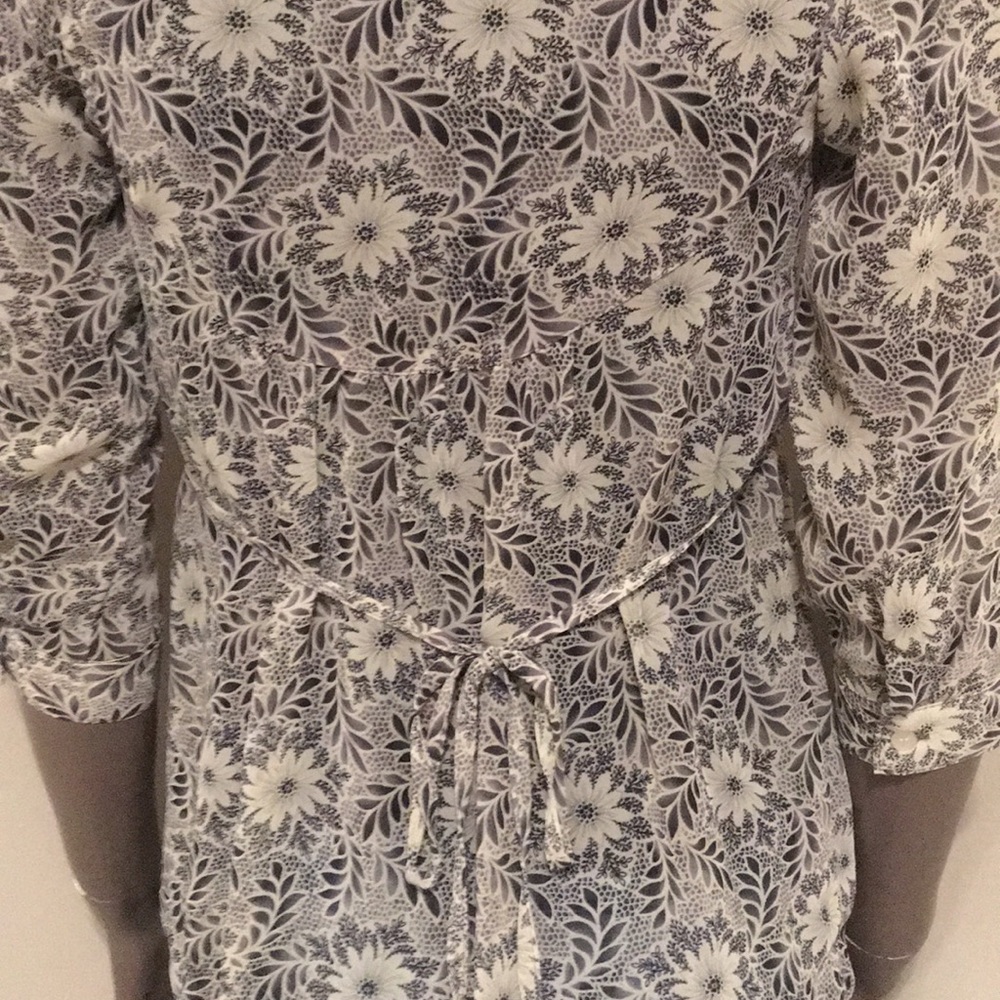 Shirt - Picture 5 of 6